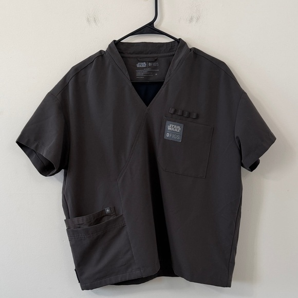 FIGS Ahsoka Wrap Scrub Top Limited Edition Star Wars Collection Size Medium - Picture 5 of 12